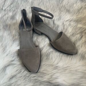 Eileen Fisher Hutton Gray Suede Leather Ankle Strap Women's Flats Chic Dressy 9